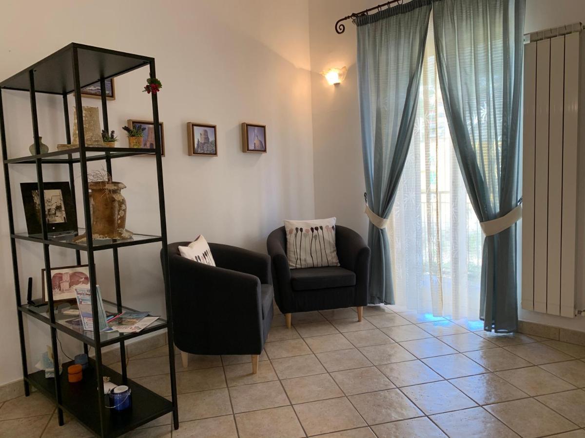 Delizioso Appartamento In Zona Centrale Formia Kültér fotó